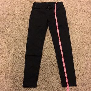 Women’s skinny jeans